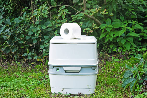 Portable bathroom rental in Holiday Shores, IL