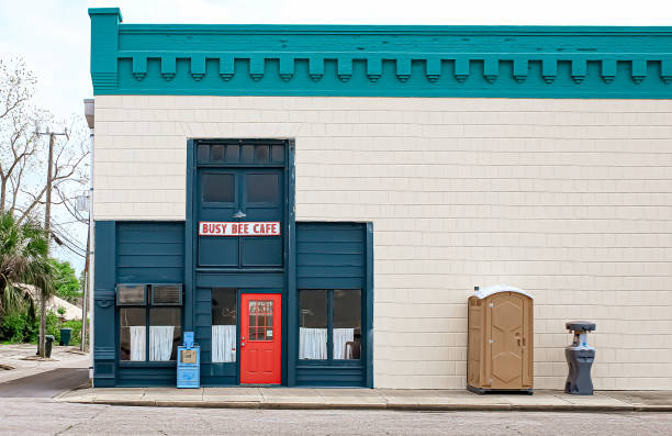 Portable Toilet Options We Offer in Holiday Shores, IL
