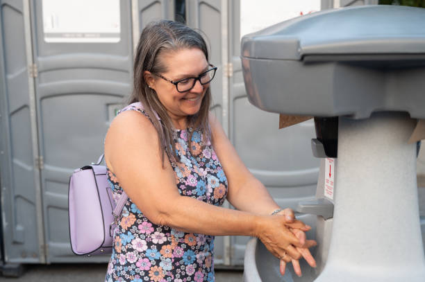 Best Affordable porta potty rental  in Holiday Shores, IL